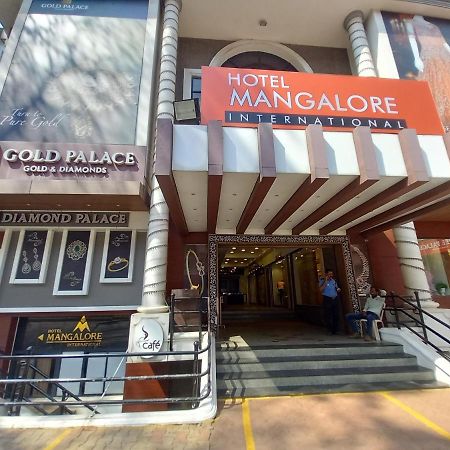 Hotel Mangalore International Eksteriør bilde