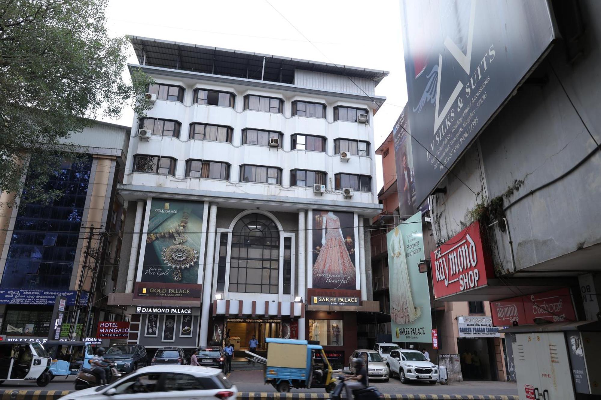 Hotel Mangalore International Eksteriør bilde