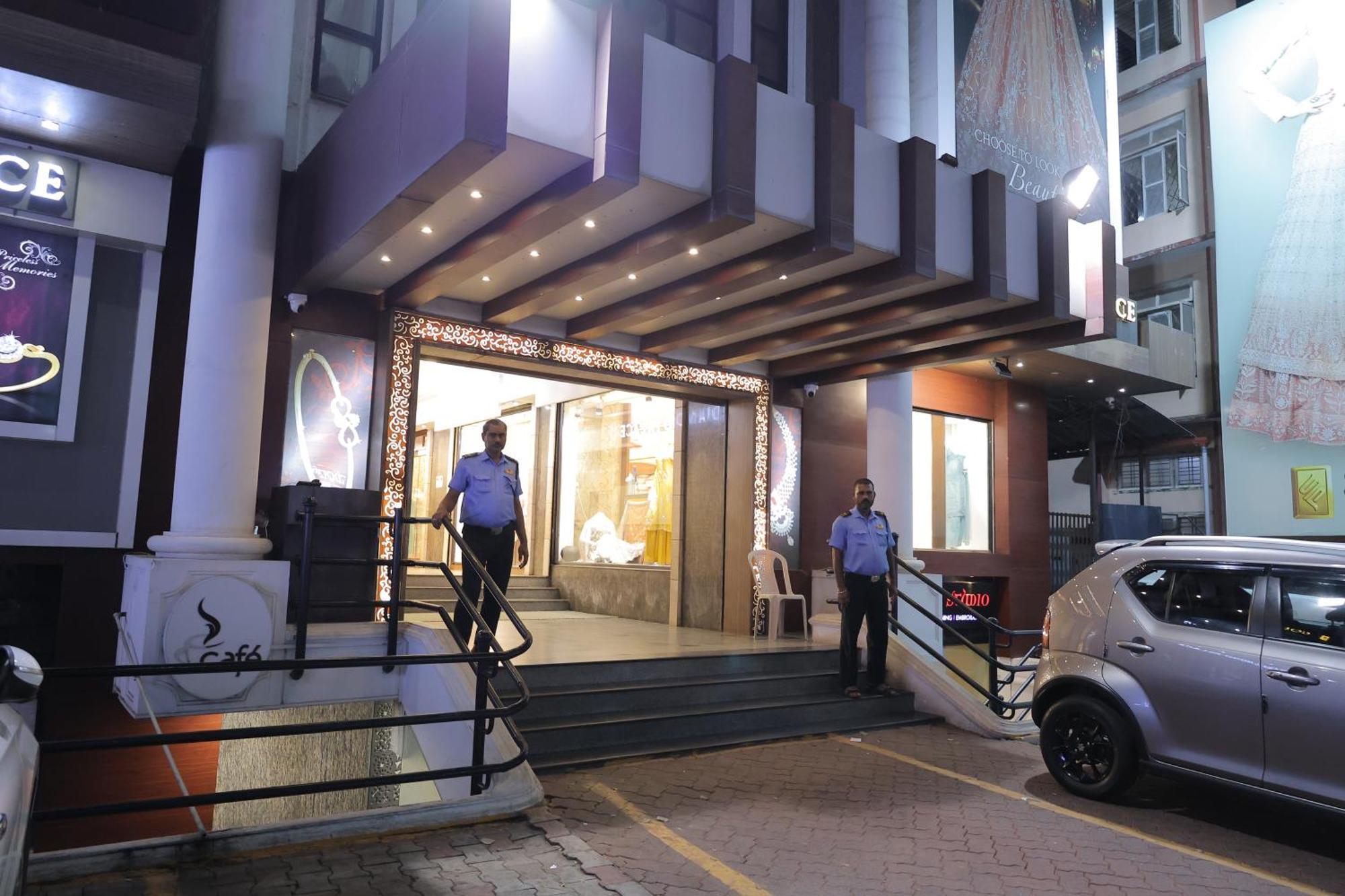 Hotel Mangalore International Eksteriør bilde