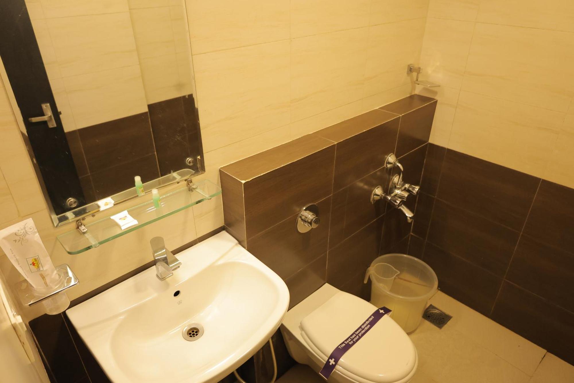 Hotel Mangalore International Eksteriør bilde