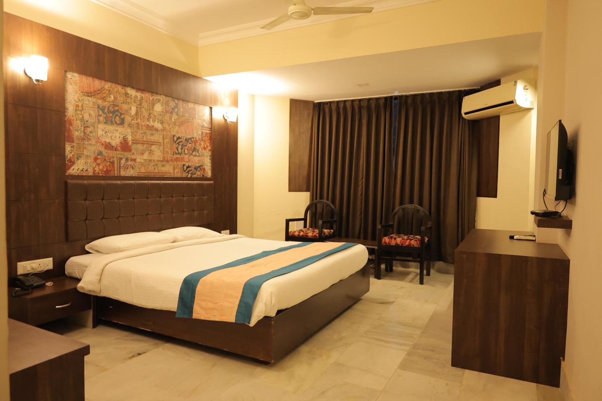 Hotel Mangalore International Eksteriør bilde