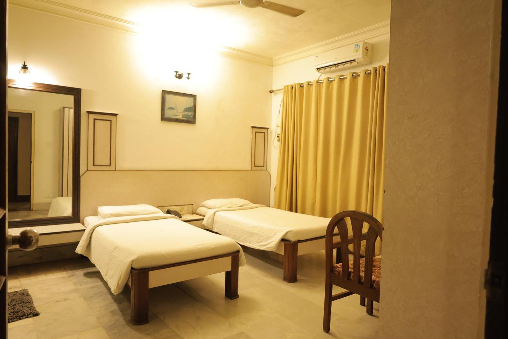 Hotel Mangalore International Eksteriør bilde