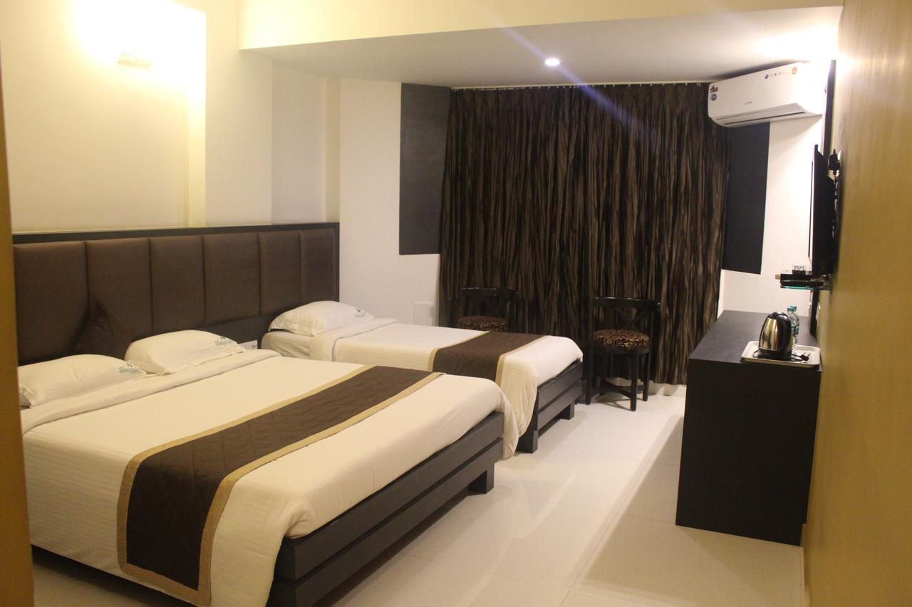 Hotel Mangalore International Eksteriør bilde