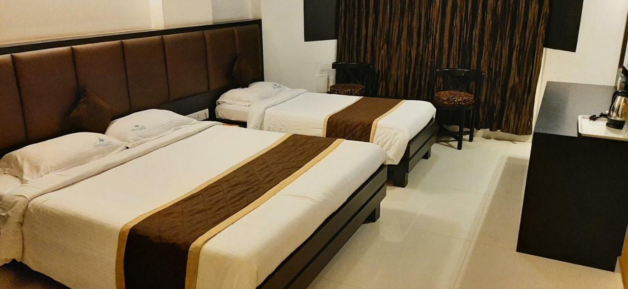 Hotel Mangalore International Eksteriør bilde