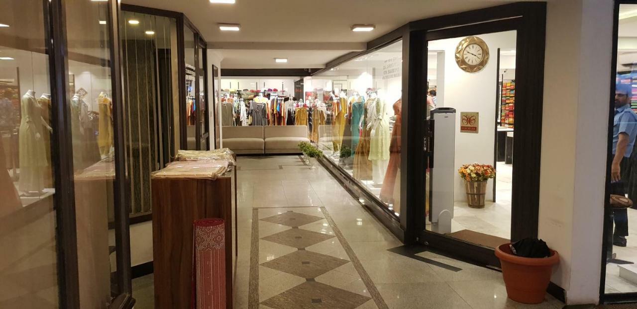 Hotel Mangalore International Eksteriør bilde