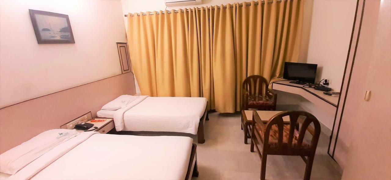 Hotel Mangalore International Eksteriør bilde