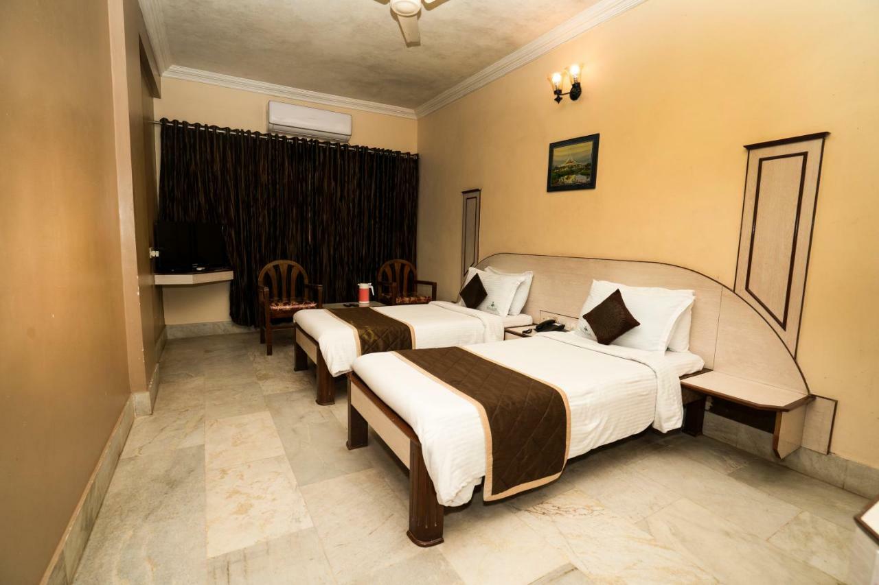 Hotel Mangalore International Eksteriør bilde